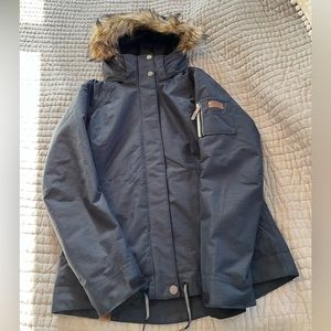 Women’s Roxy winter/ ski jacket with removable hood